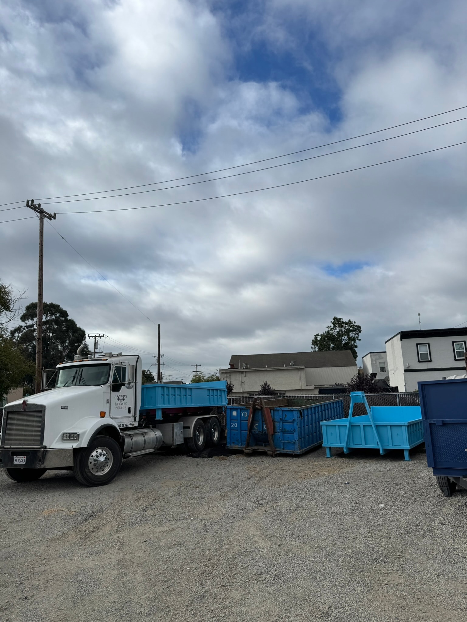 Dump Trailers & Containers